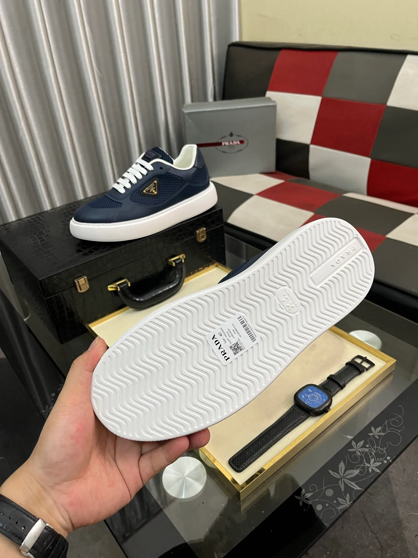 Men's shoes 💰580⌚️⌚️【PRADA】Prada - high-end quality original order 🔍🔍🔍 casual sports shoes - upper: imported 🔝 Napa calfskin, pebbled calfskin, branded glue hollow mesh canvas, shoe body sewn with branded metal fasteners - lining: water-dyed cowhide - outsole: ultra-light TPU foam rubber; two-color molded outsole -Ultra-high quality control, fine workmanship, highlighting (high-end, nobility, class) -Size: 38-445️⃣colors available